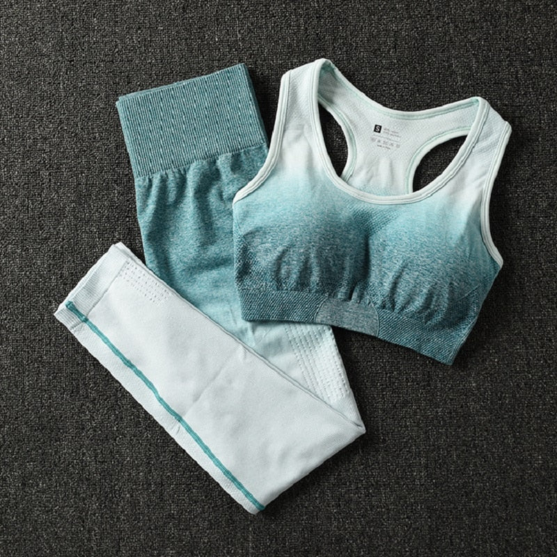 Top y Leggings deportivo RACERBACK para mujer